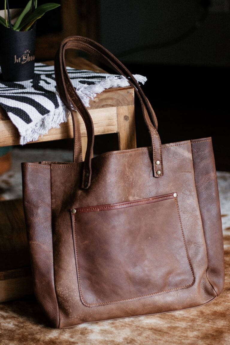 Leather handbags handcrafted by Raven Hides